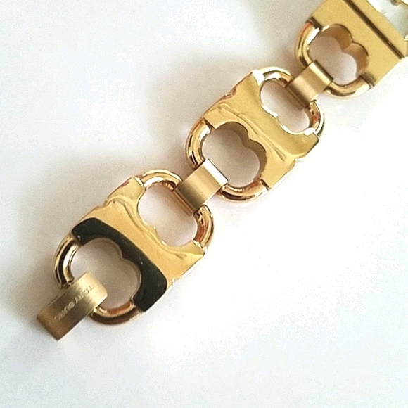 Tory Burch Watch - Picture 9 of 17